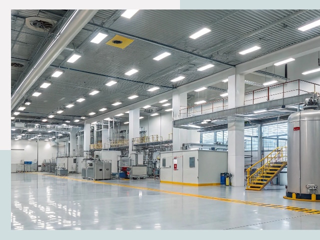 Освещение ангаров в Севастополе от 619 руб. - Эффективные решения